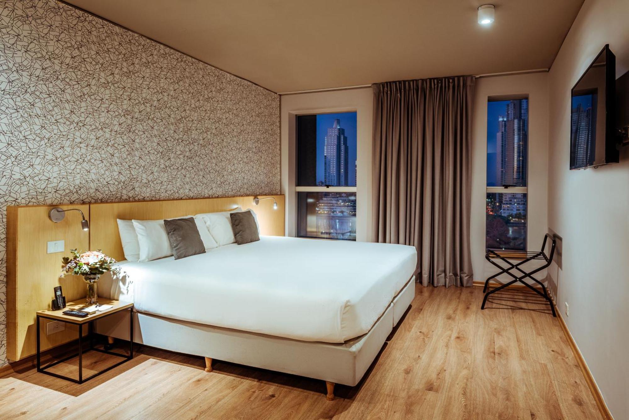 Hotel Pleno Madero Buenos Aires Esterno foto